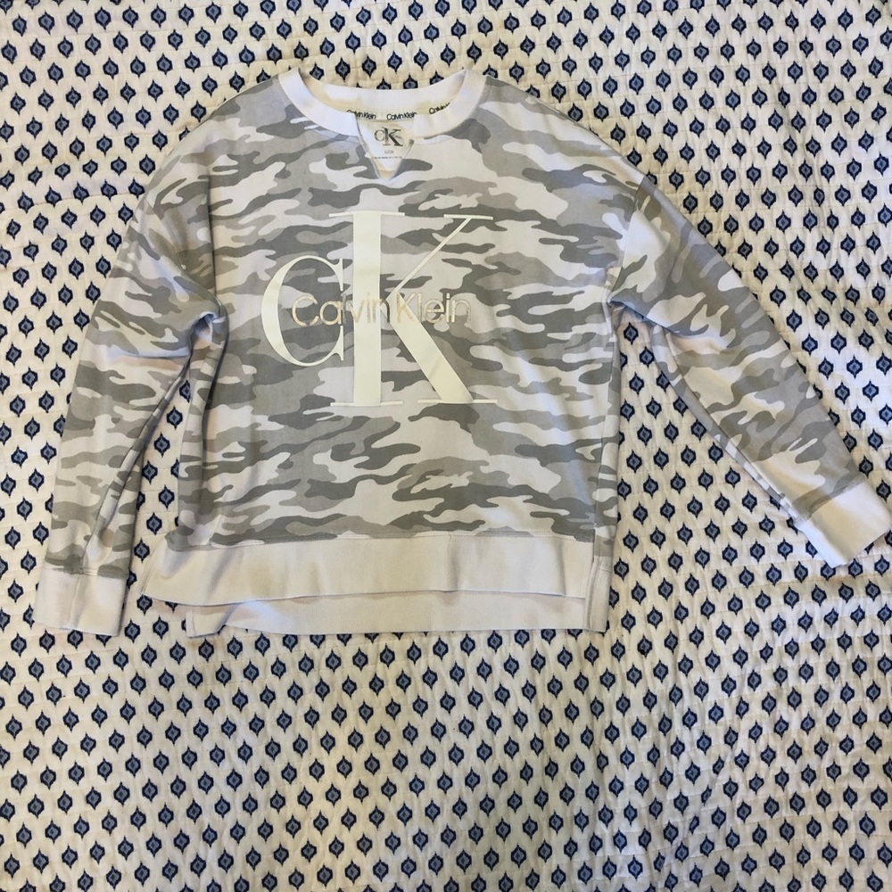 Calvin Klein Gray Camo Sweatshirt S/Ch